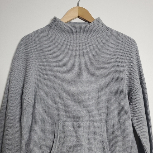 Michael Kors Womens Knit Sweater Size M Gray Neutral Casual Chic Gorpcore Sporty - Picture 4 of 11